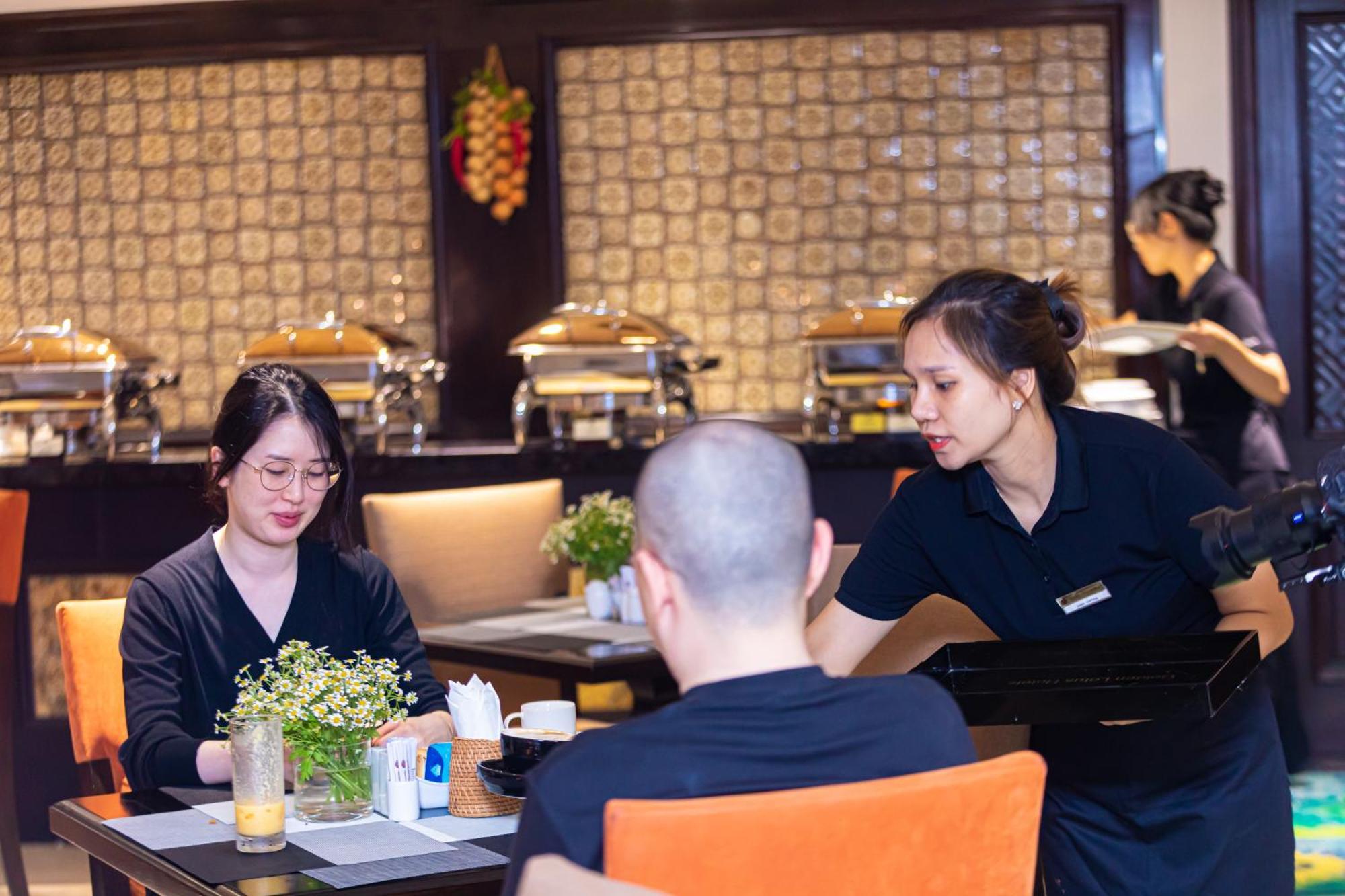 Khách sạn Golden Lotus Luxury Hà Nội